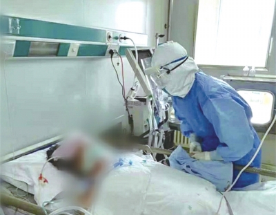 “在隔離病區(qū)里過生日，我永生難忘”