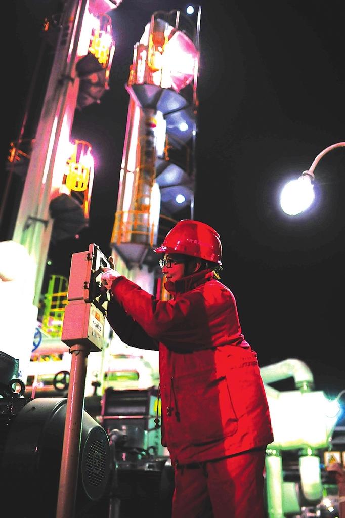 蘭州熱電公司提前開(kāi)閘送熱鍋爐、管網(wǎng)運(yùn)行狀況良好