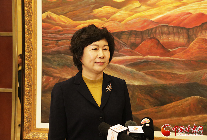 【擔(dān)使命 聚同心 促巨變 省直部門落實(shí)脫貧攻堅責(zé)任工作紀(jì)實(shí)】甘肅省人社廳：全力克服疫情影響 多舉措促就業(yè)穩(wěn)就業(yè)