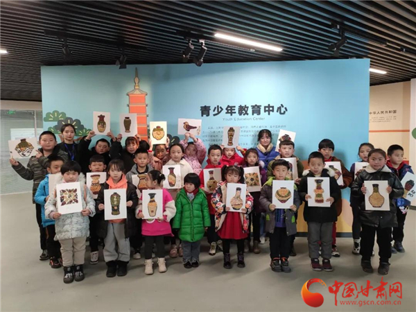 博物館里過臘八 武威這些孩子用五谷拼文物！