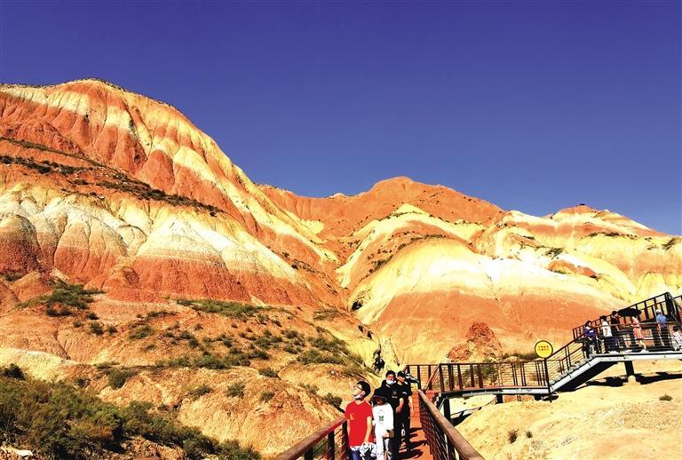 攜程《2021年國(guó)慶假期出游總結(jié)報(bào)告》出爐  西安、上海、北京、西寧、成都成甘肅省主要客源地