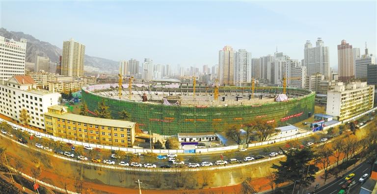 蘭州市七里河體育場主體封頂，預(yù)計明年7月交付使用
