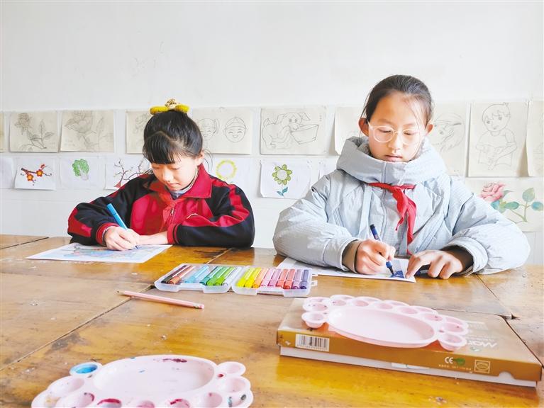 甘肅這兩名小朋友，被太空中亞平老師點(diǎn)了名