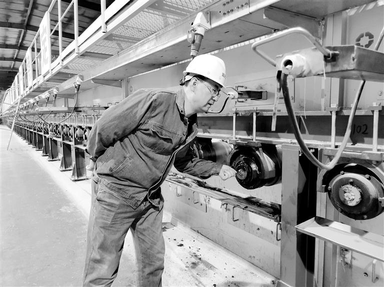 高溫下的堅(jiān)守，讓世界變得更“透明”